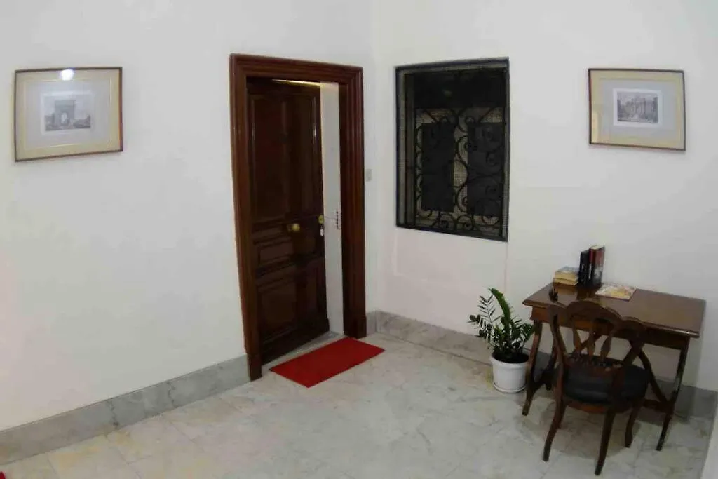 Beautiful Apartment Next To Piazza Di Spagna Rome