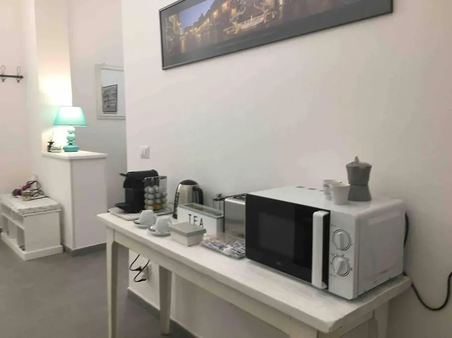 Beautiful Apartment Next To Piazza Di Spagna Rome Italy